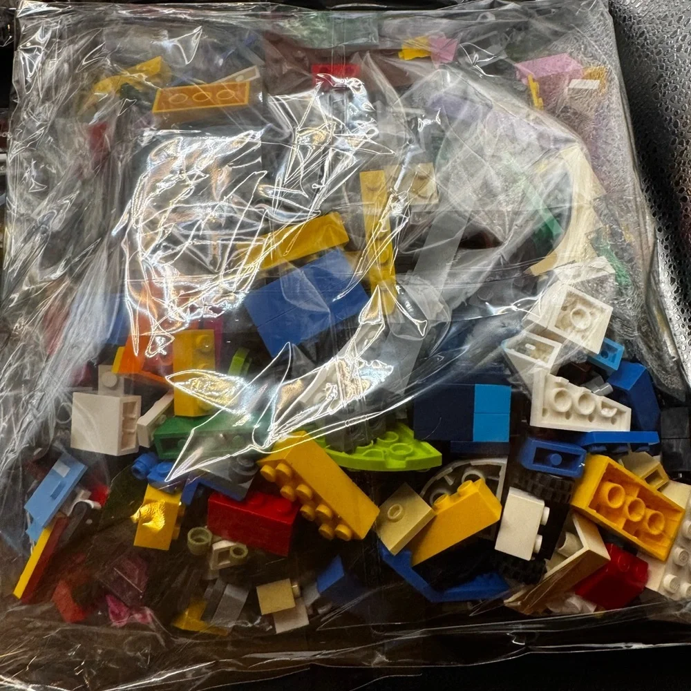 LEGO Bulk Lot of 2 Pounds Bricks Parts and Pieces Genuine 2 Lbs Grab Bag - Picture 6 of 11